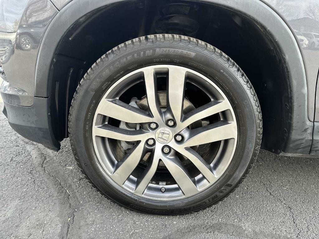 used 2017 Honda Pilot car, priced at $23,112