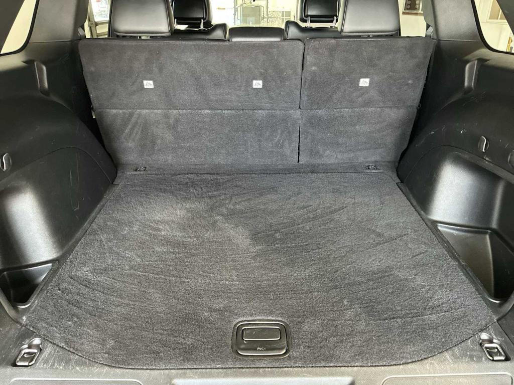 used 2021 Jeep Grand Cherokee car, priced at $25,384