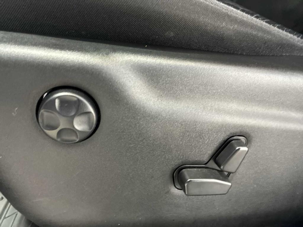 used 2021 Jeep Grand Cherokee car, priced at $25,384