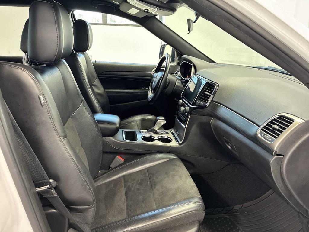 used 2021 Jeep Grand Cherokee car, priced at $25,384