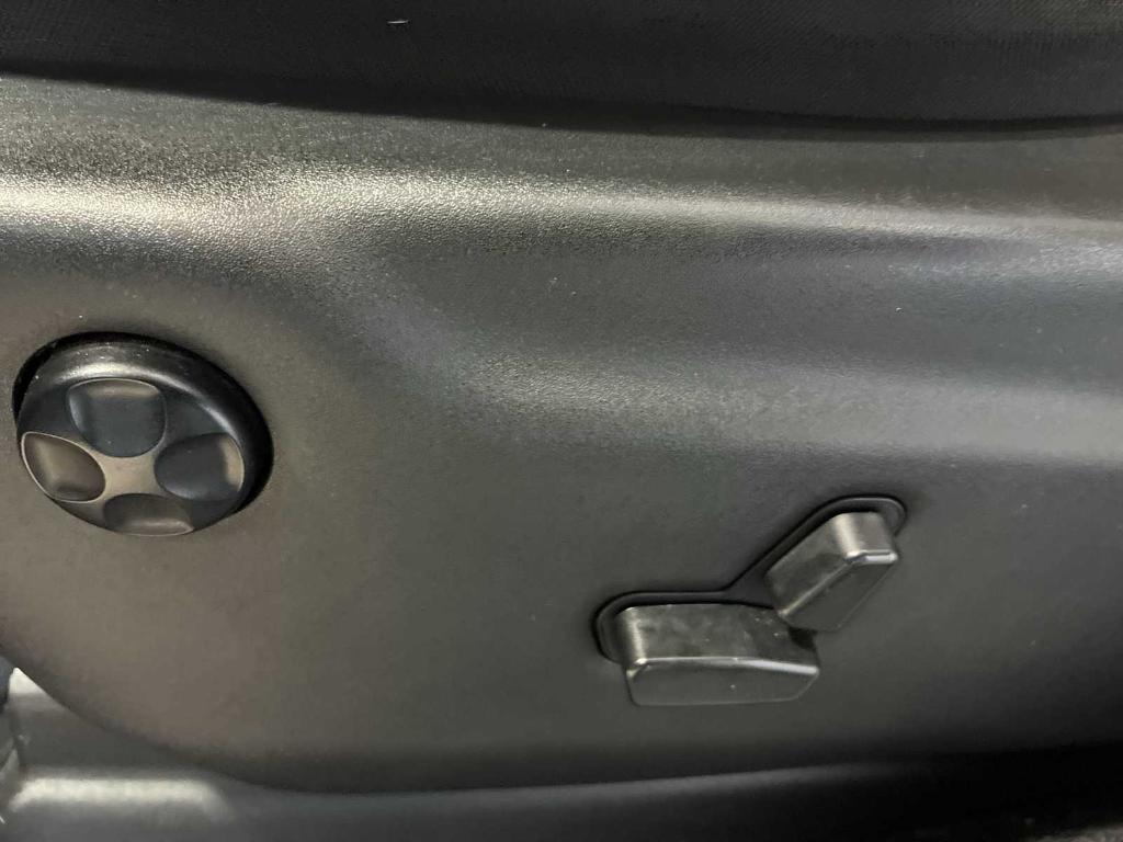 used 2018 Jeep Grand Cherokee car, priced at $15,259