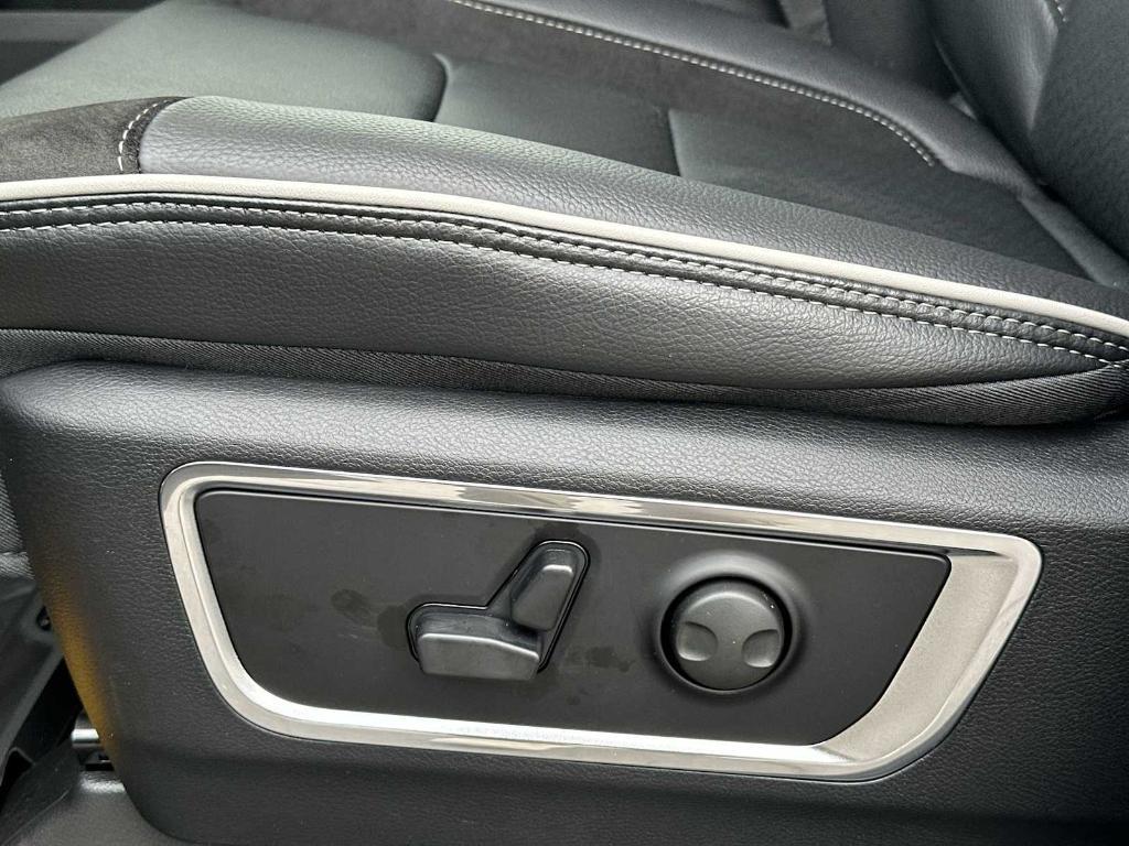 new 2026 Ram 1500 car, priced at $61,573