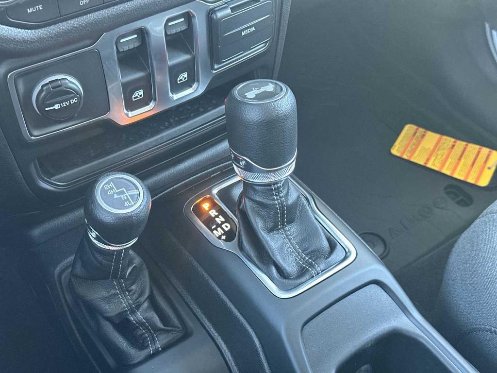 new 2026 Jeep Wrangler car, priced at $41,686