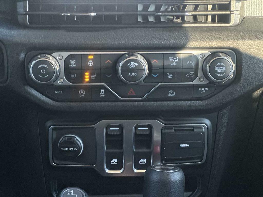 new 2026 Jeep Wrangler car, priced at $41,686