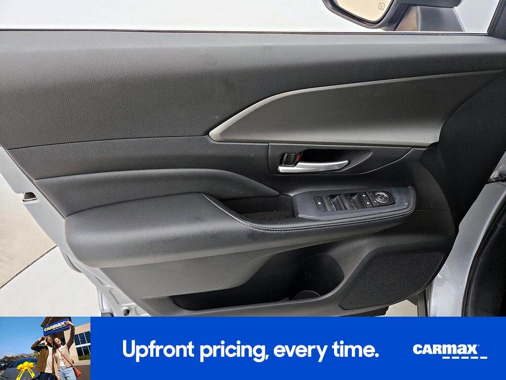 used 2025 Toyota Grand Highlander car, priced at $41,998