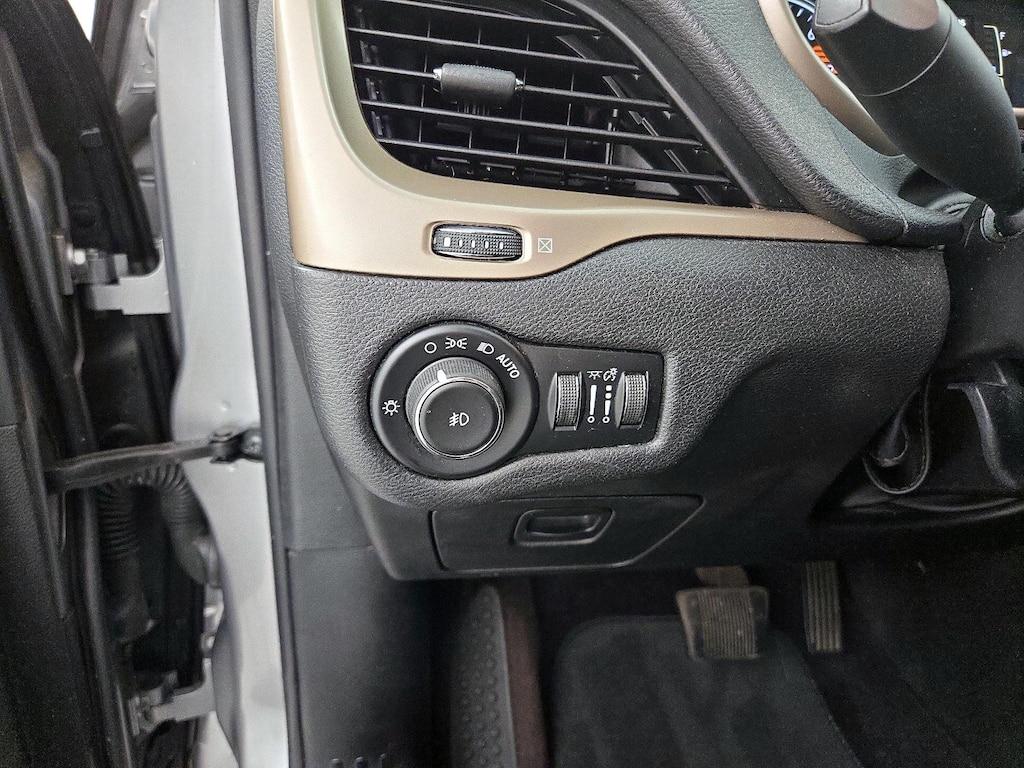 used 2016 Jeep Cherokee car, priced at $11,998