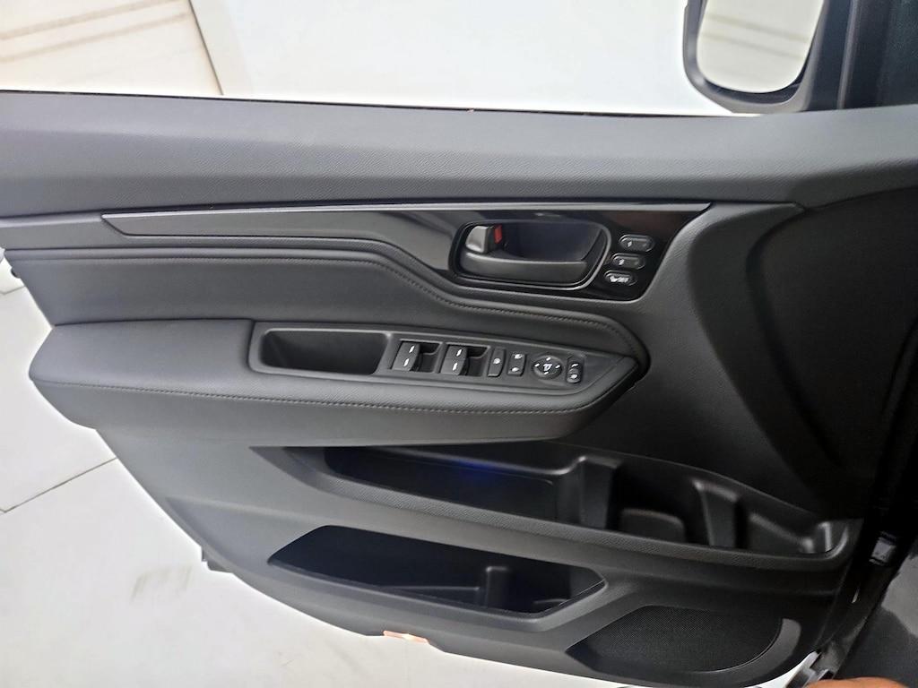 used 2025 Honda Odyssey car, priced at $43,998