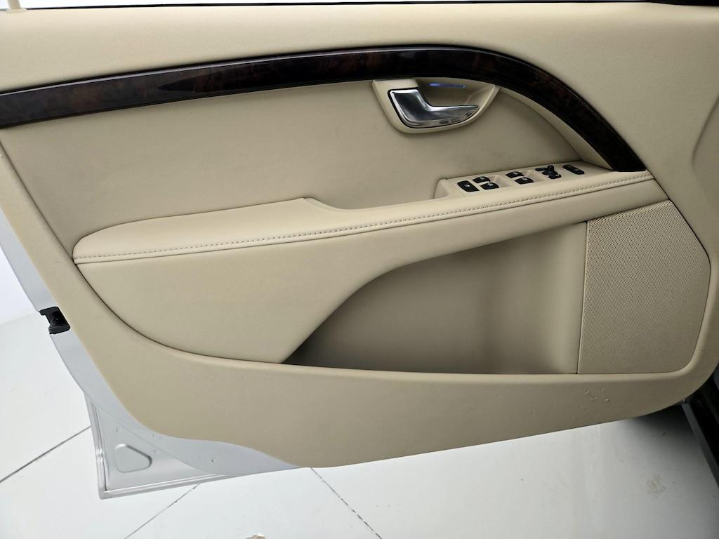 used 2016 Volvo XC70 car, priced at $21,998