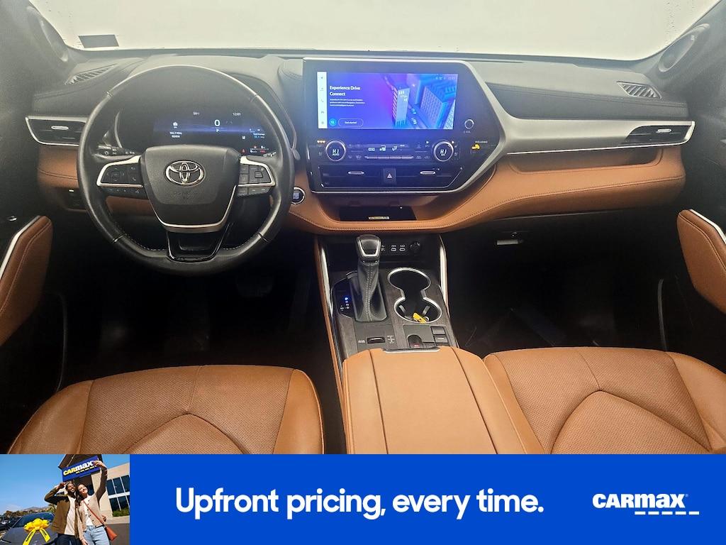used 2023 Toyota Highlander car, priced at $45,998