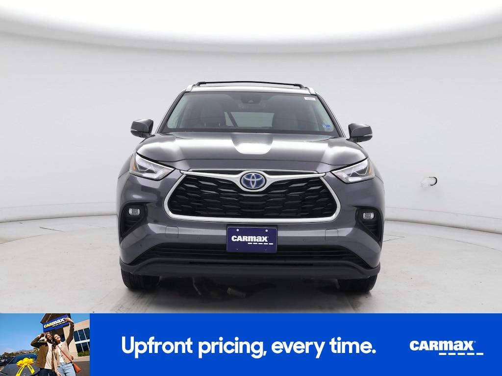 used 2023 Toyota Highlander Hybrid car, priced at $50,998
