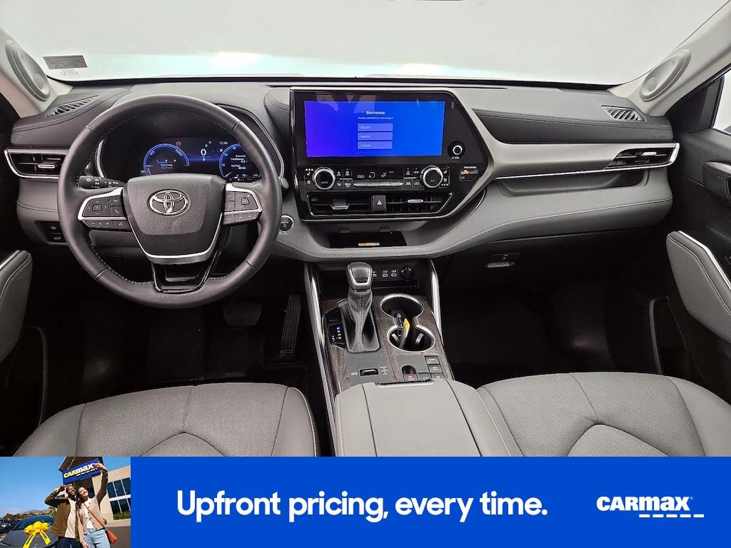 used 2023 Toyota Highlander Hybrid car, priced at $50,998