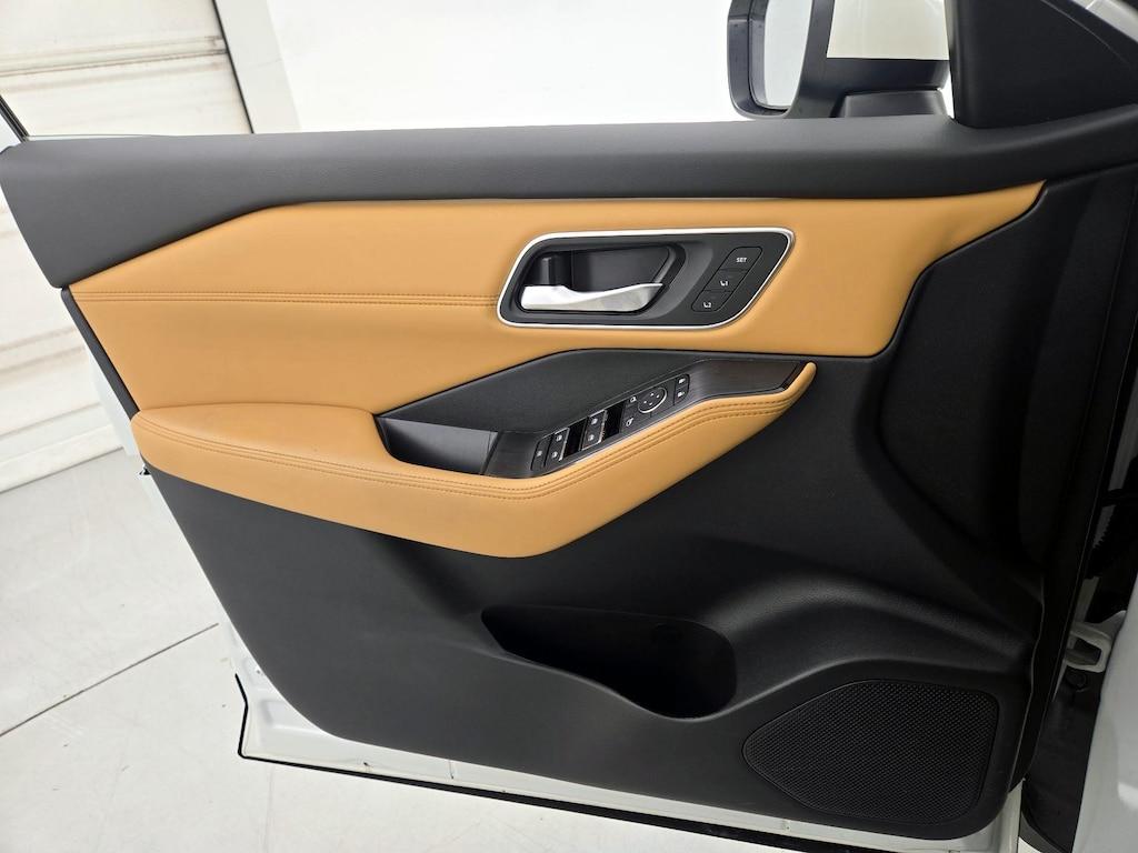 used 2023 Nissan Rogue car, priced at $30,998