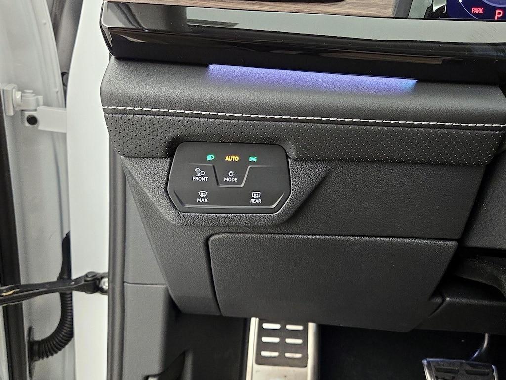 used 2026 Volkswagen Atlas car, priced at $50,998