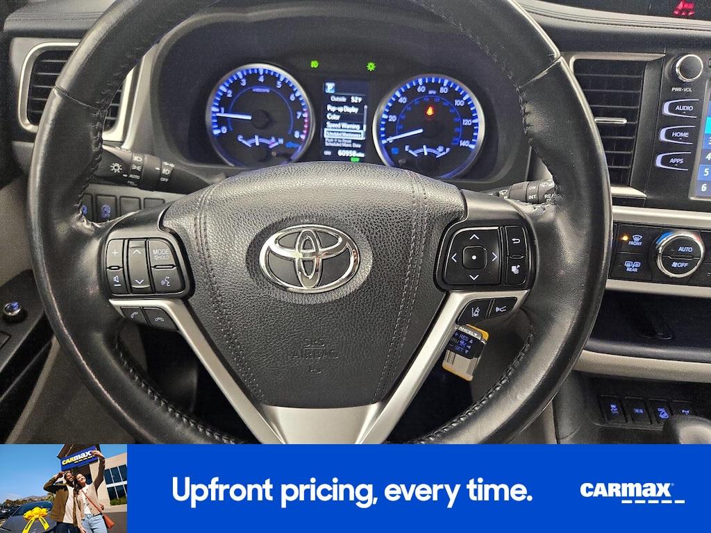 used 2019 Toyota Highlander car, priced at $26,998