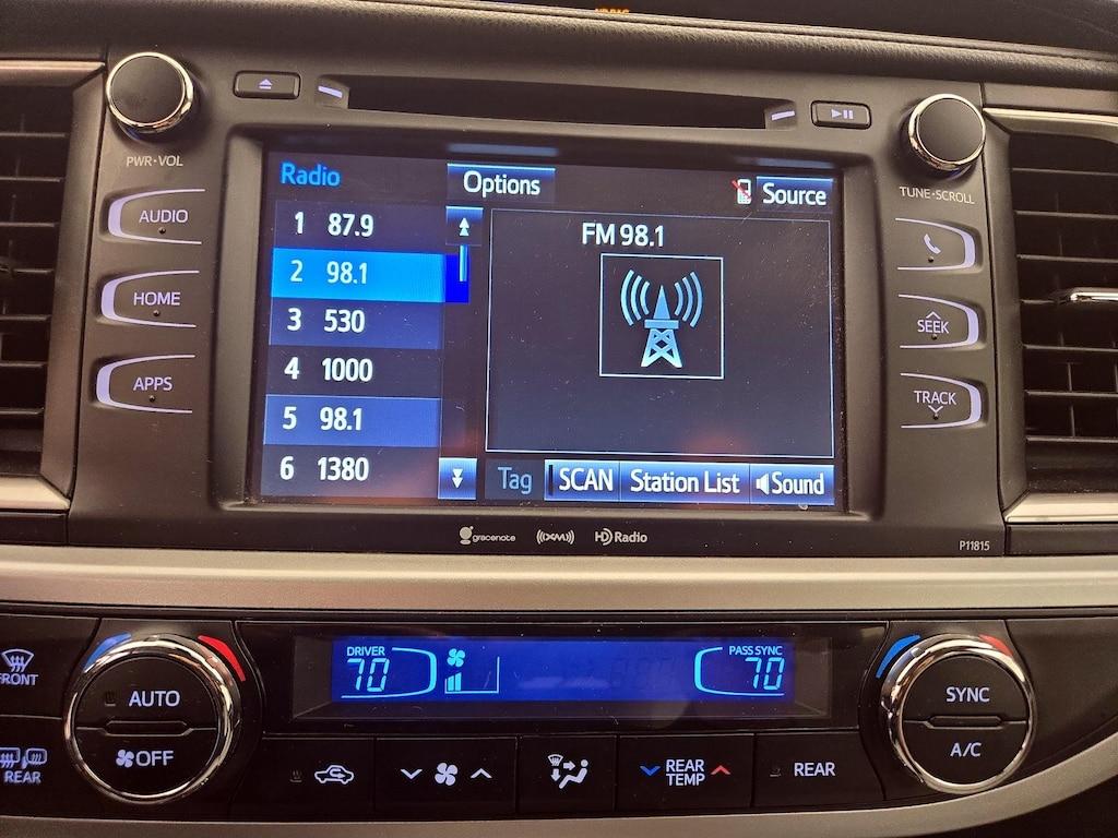 used 2019 Toyota Highlander car, priced at $26,998