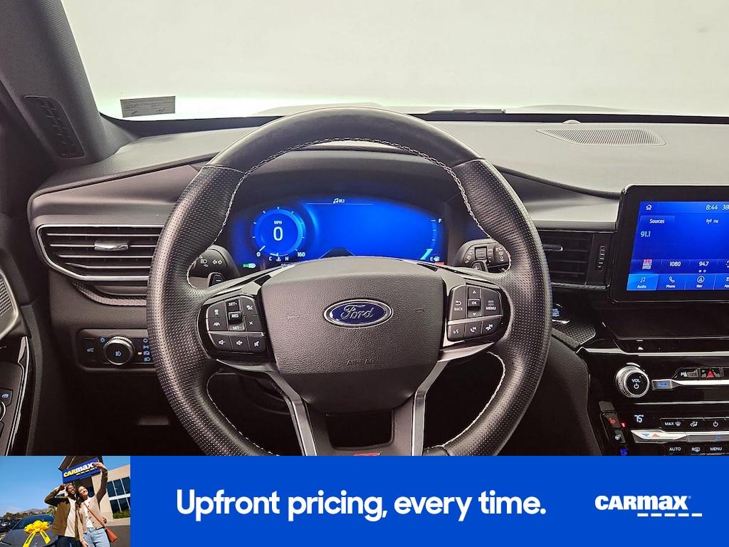 used 2021 Ford Explorer car, priced at $39,998