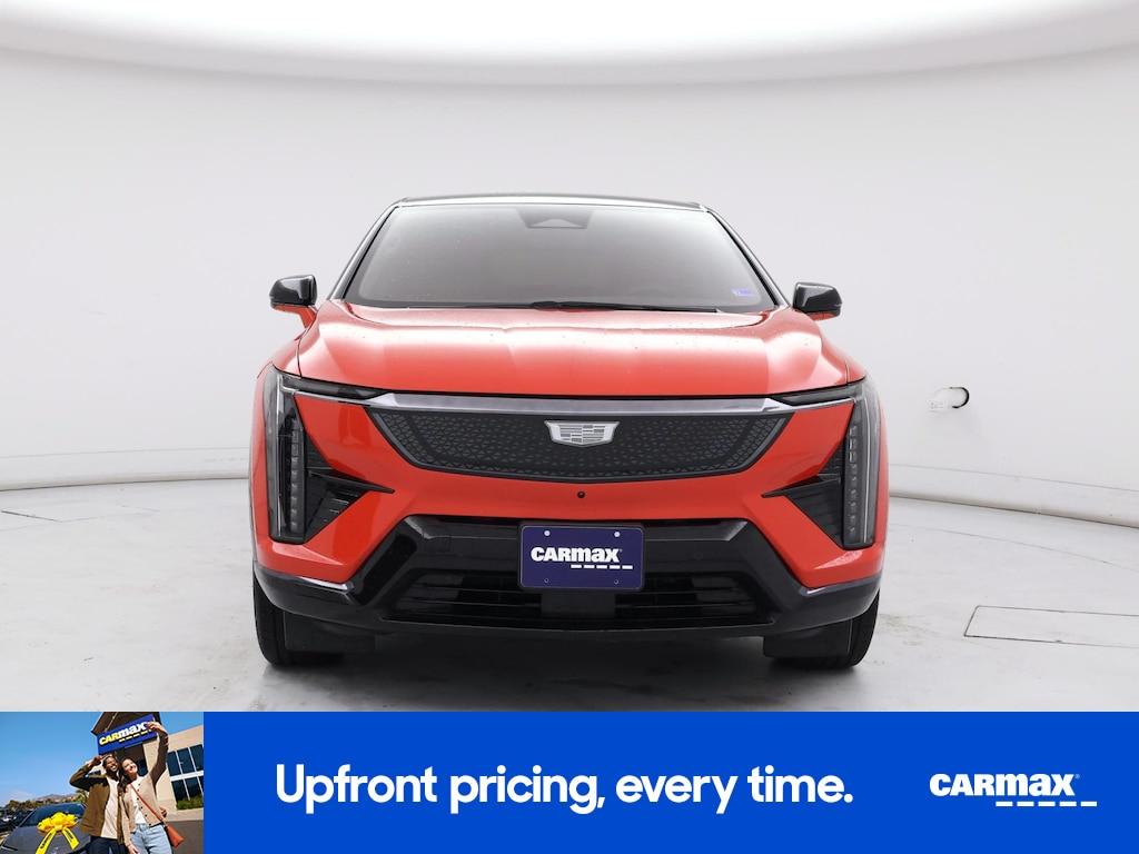 used 2025 Cadillac OPTIQ car, priced at $43,998