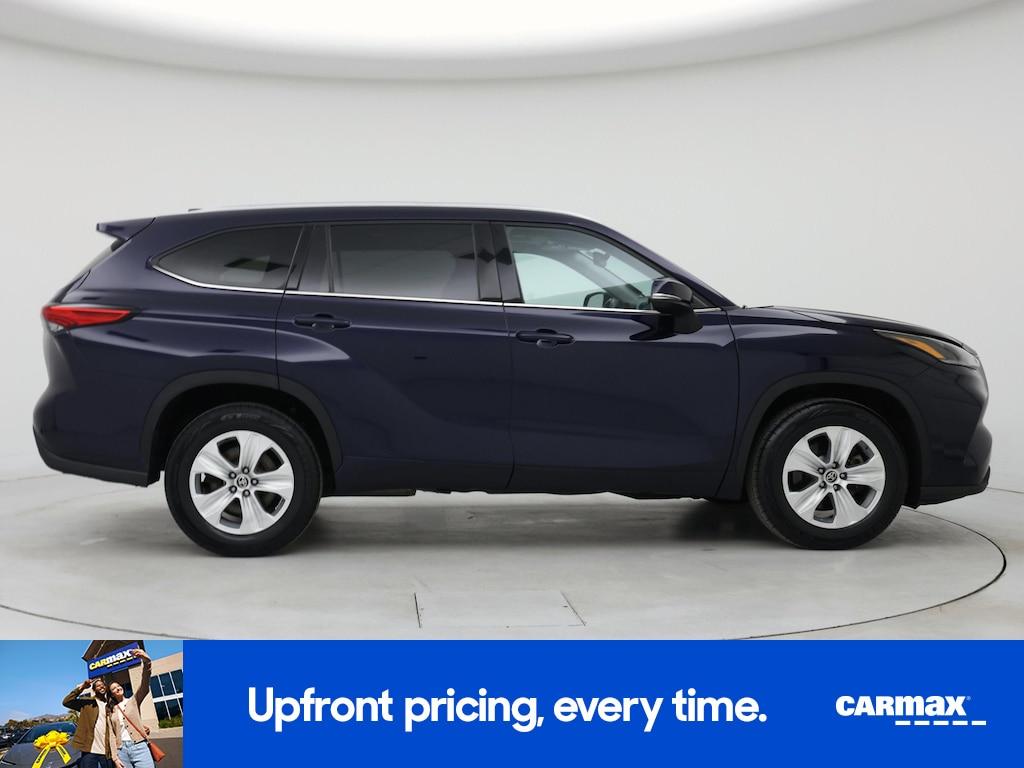 used 2021 Toyota Highlander car, priced at $27,998