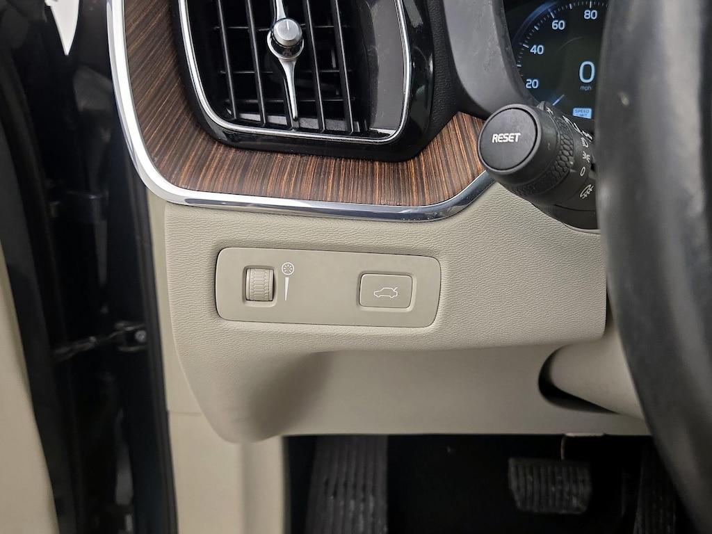 used 2021 Volvo XC60 car, priced at $25,998