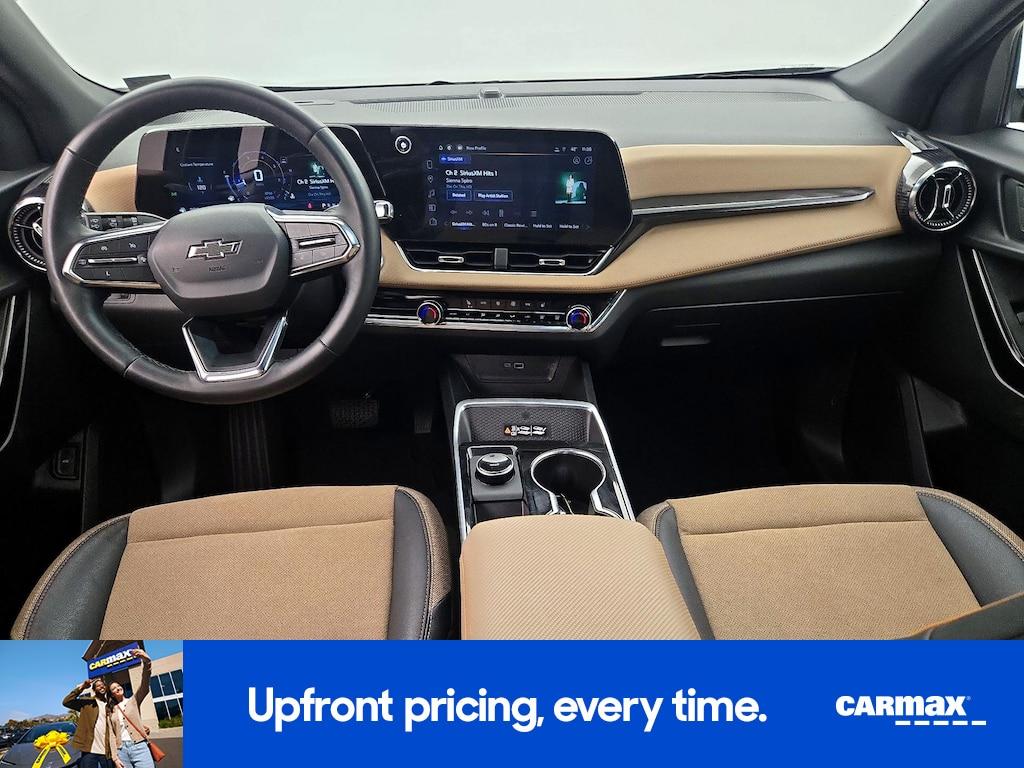 used 2025 Chevrolet Equinox car, priced at $30,998