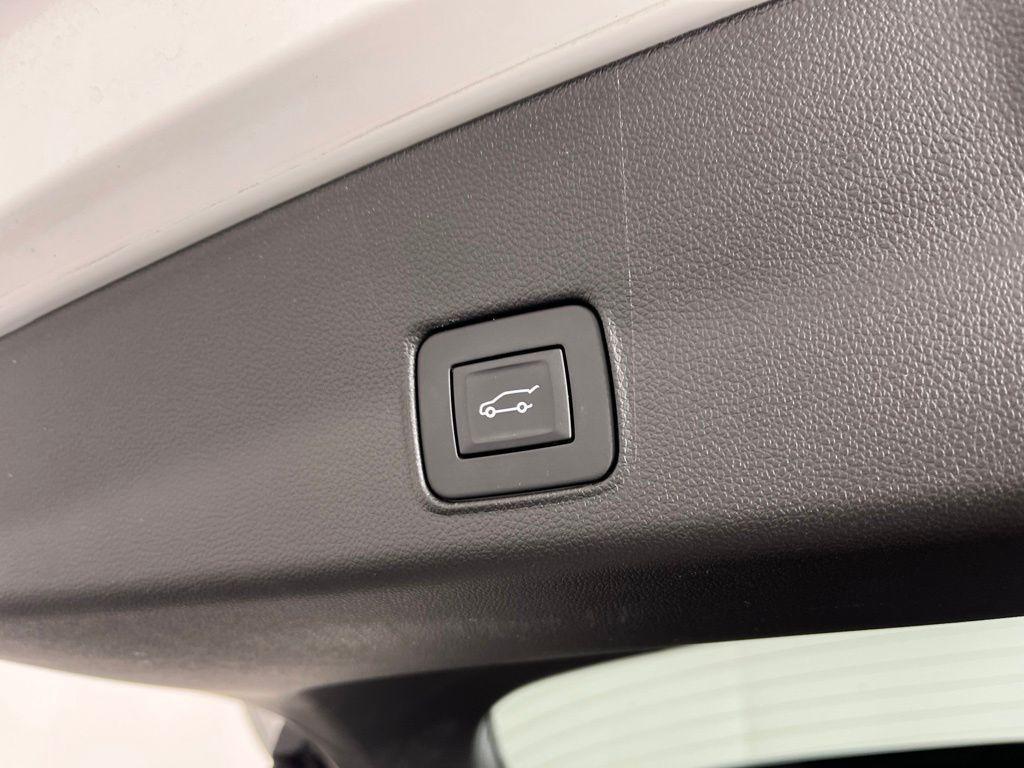 used 2024 Chevrolet TrailBlazer car, priced at $25,333
