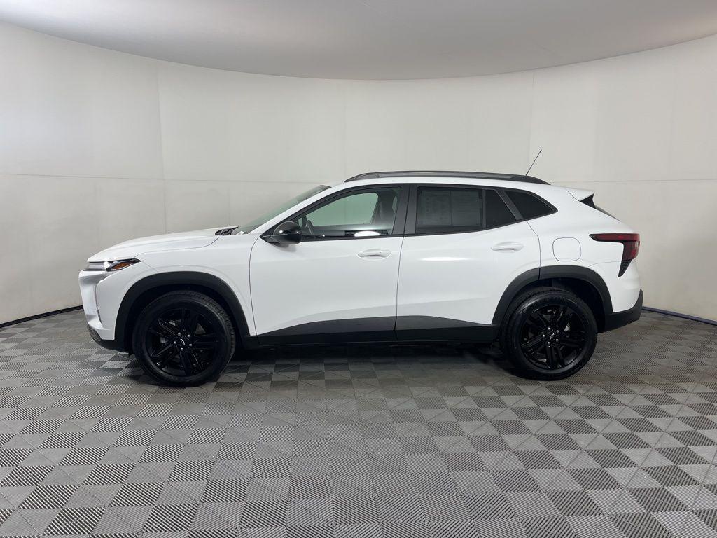 used 2025 Chevrolet Trax car, priced at $24,901