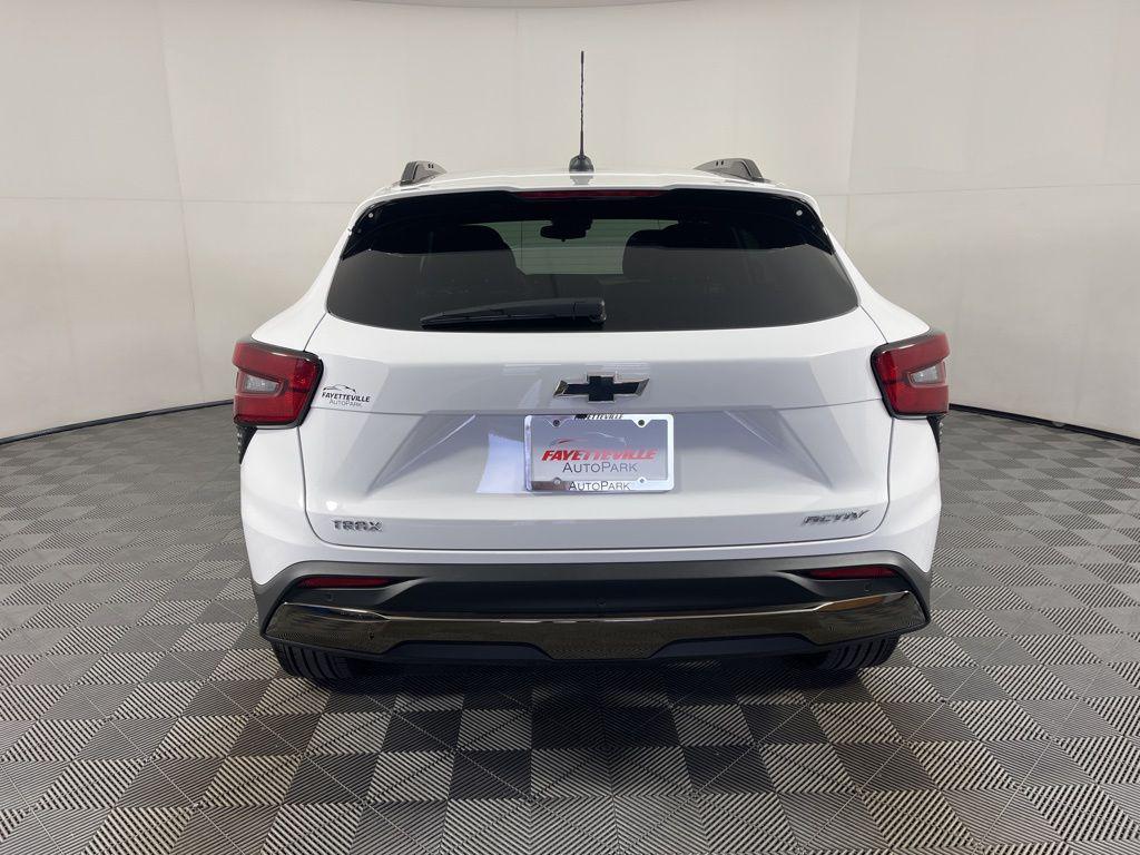 used 2025 Chevrolet Trax car, priced at $24,901