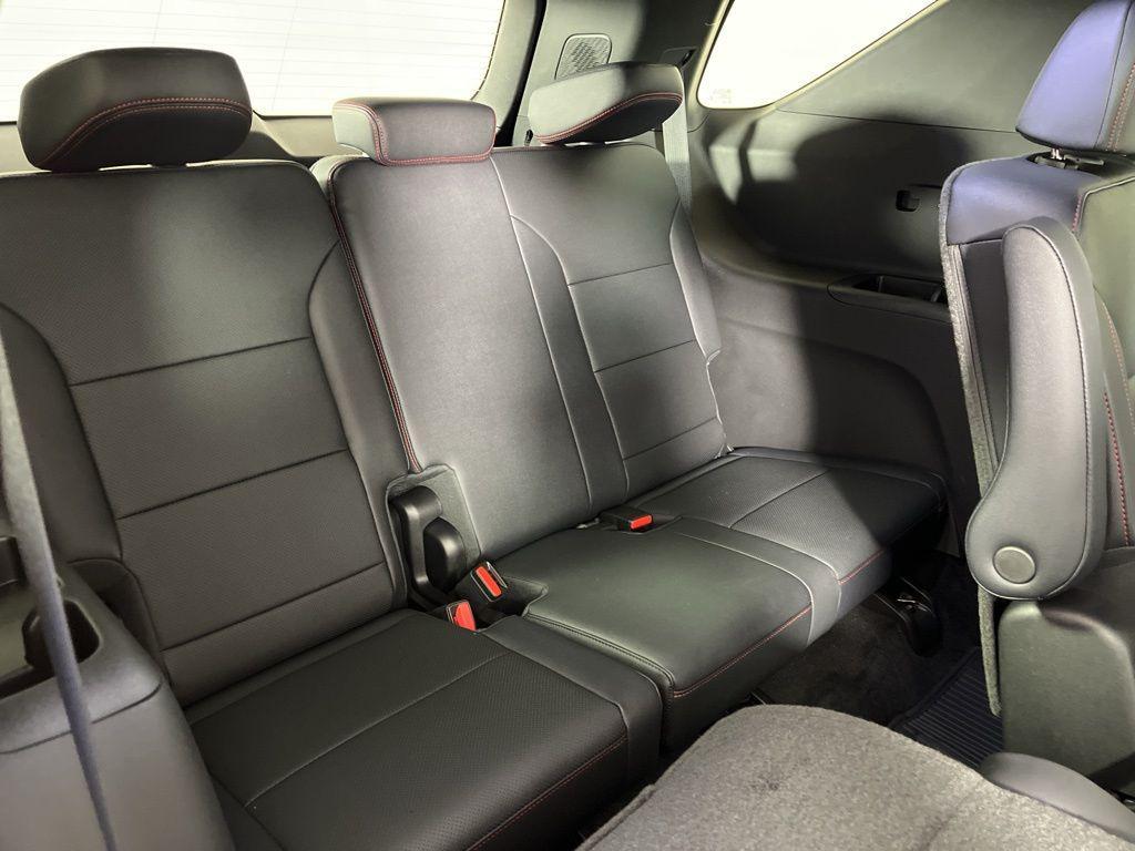 new 2026 Chevrolet Traverse car, priced at $51,815