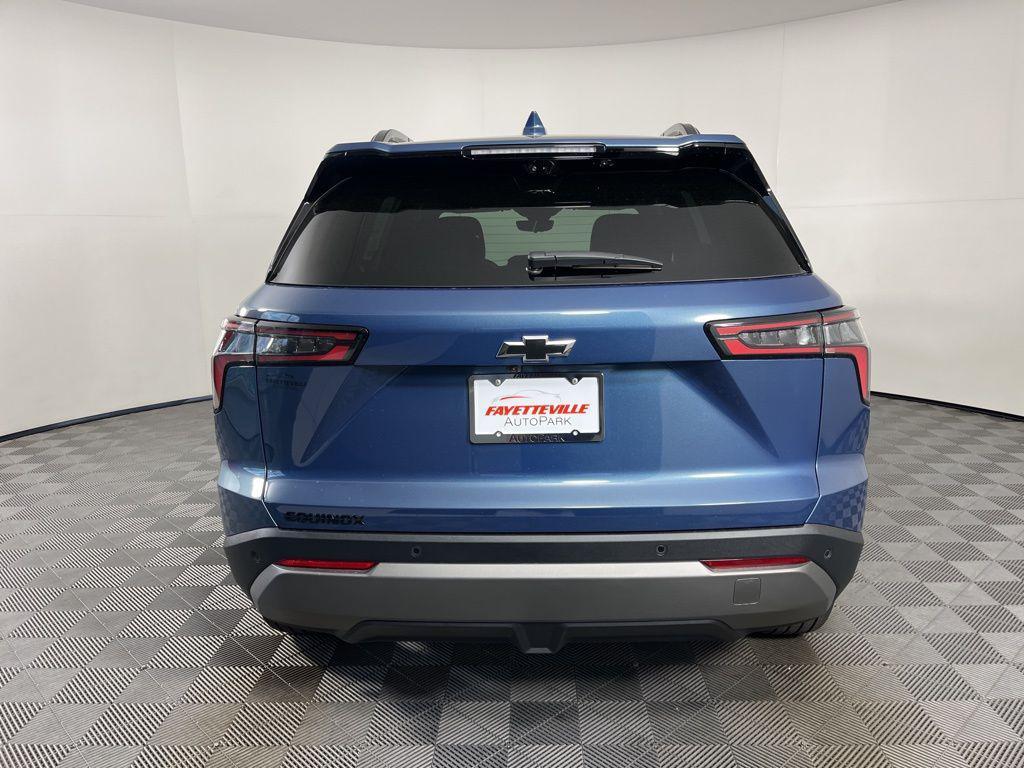 new 2026 Chevrolet Equinox car, priced at $33,435