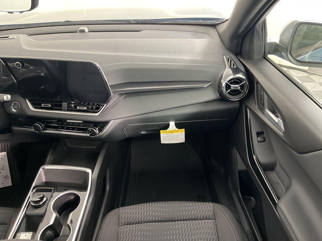 new 2026 Chevrolet Equinox car, priced at $33,435