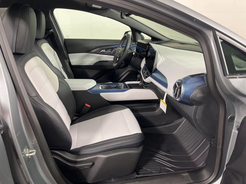 new 2026 Chevrolet Equinox EV car, priced at $43,690