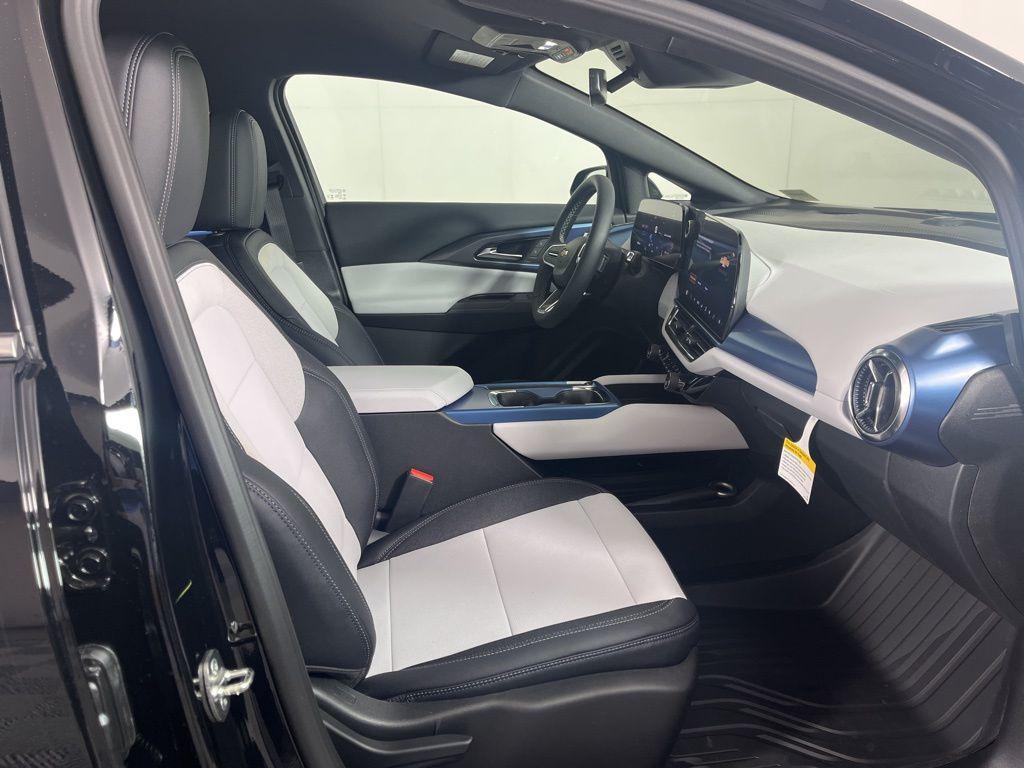 new 2026 Chevrolet Equinox EV car, priced at $43,690
