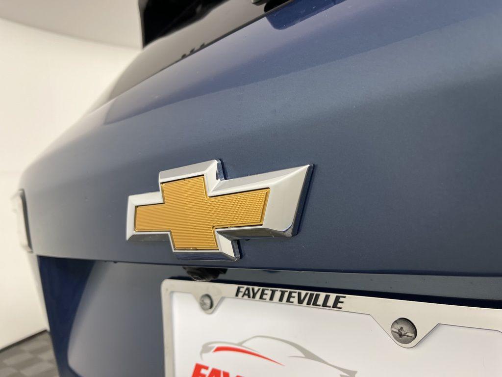 new 2026 Chevrolet Equinox car, priced at $32,845