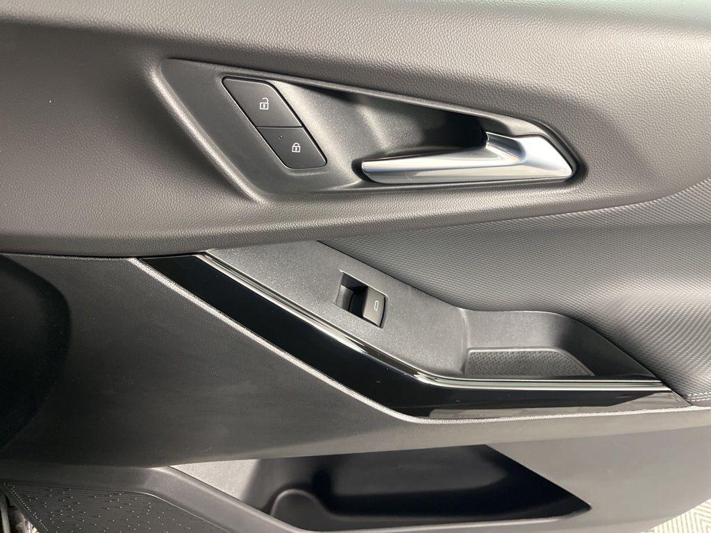 new 2026 Chevrolet Equinox car, priced at $32,845