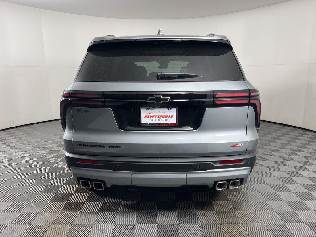new 2026 Chevrolet Traverse car, priced at $53,945