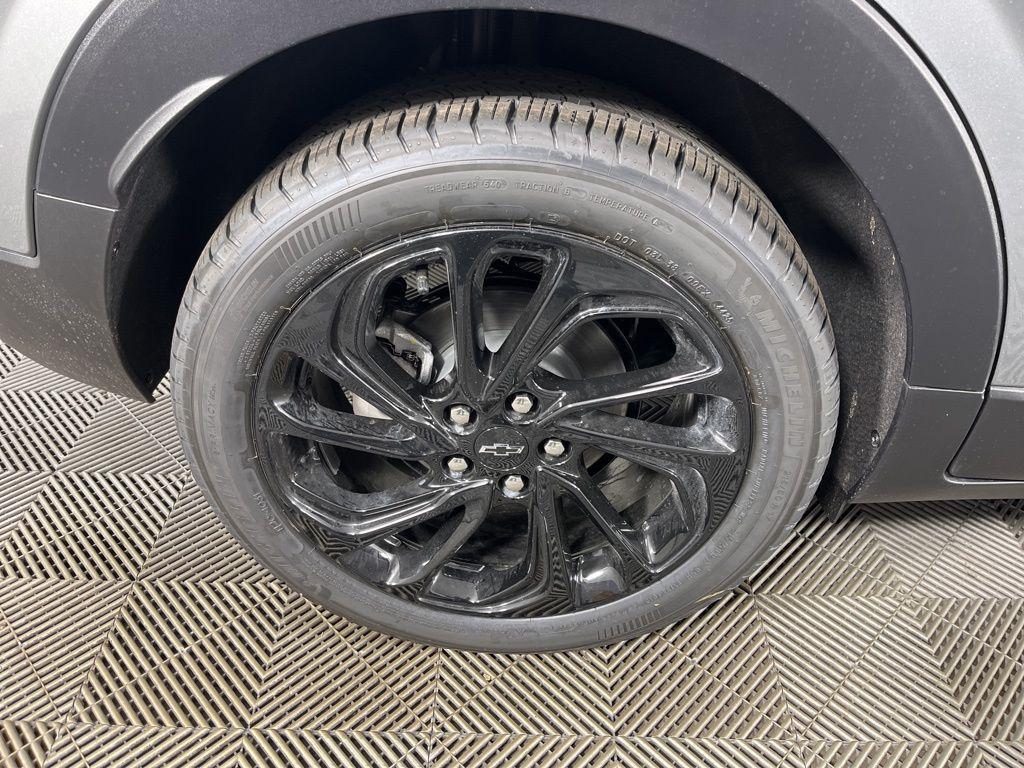 new 2027 Chevrolet Bolt car, priced at $35,685