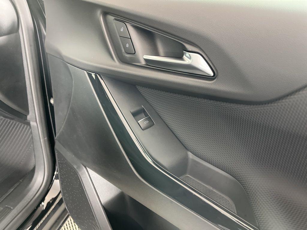 new 2026 Chevrolet Equinox car, priced at $38,805