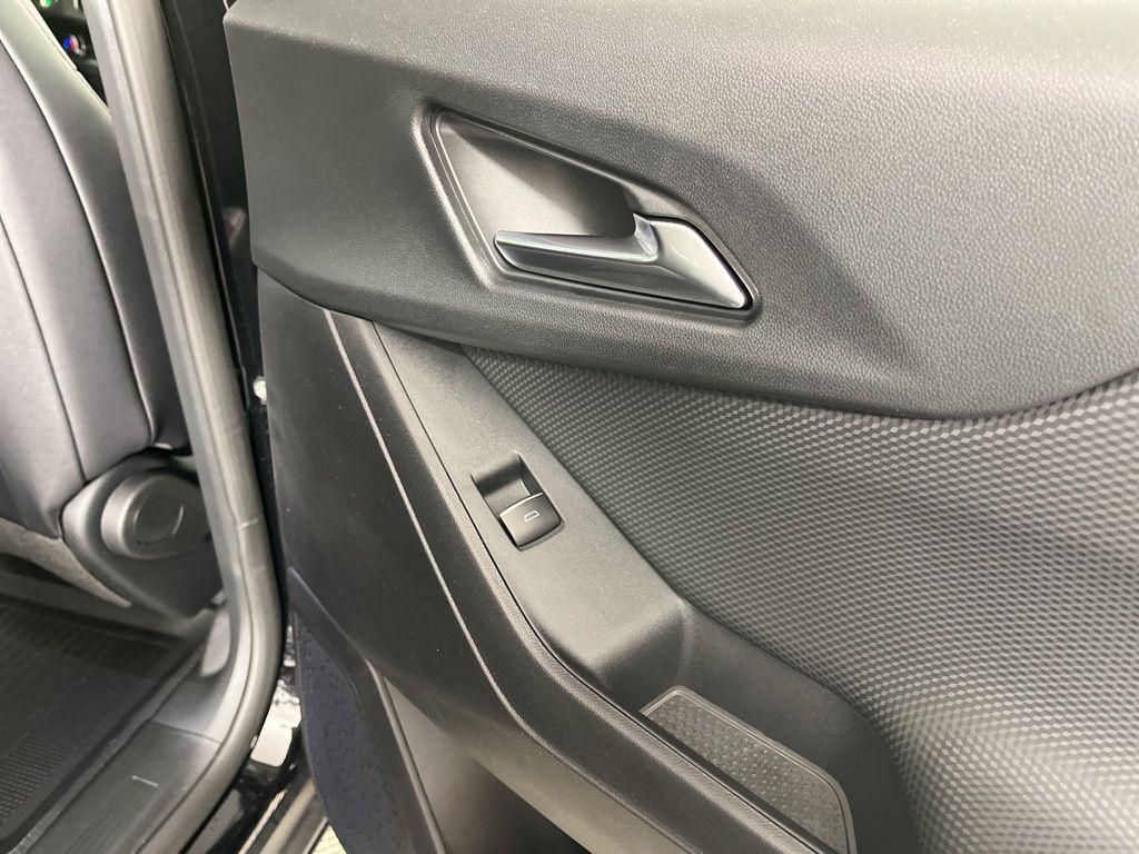 new 2026 Chevrolet Equinox car, priced at $38,805