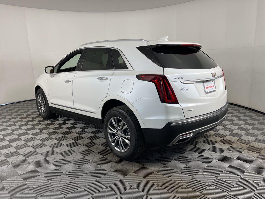 used 2023 Cadillac XT5 car, priced at $31,620