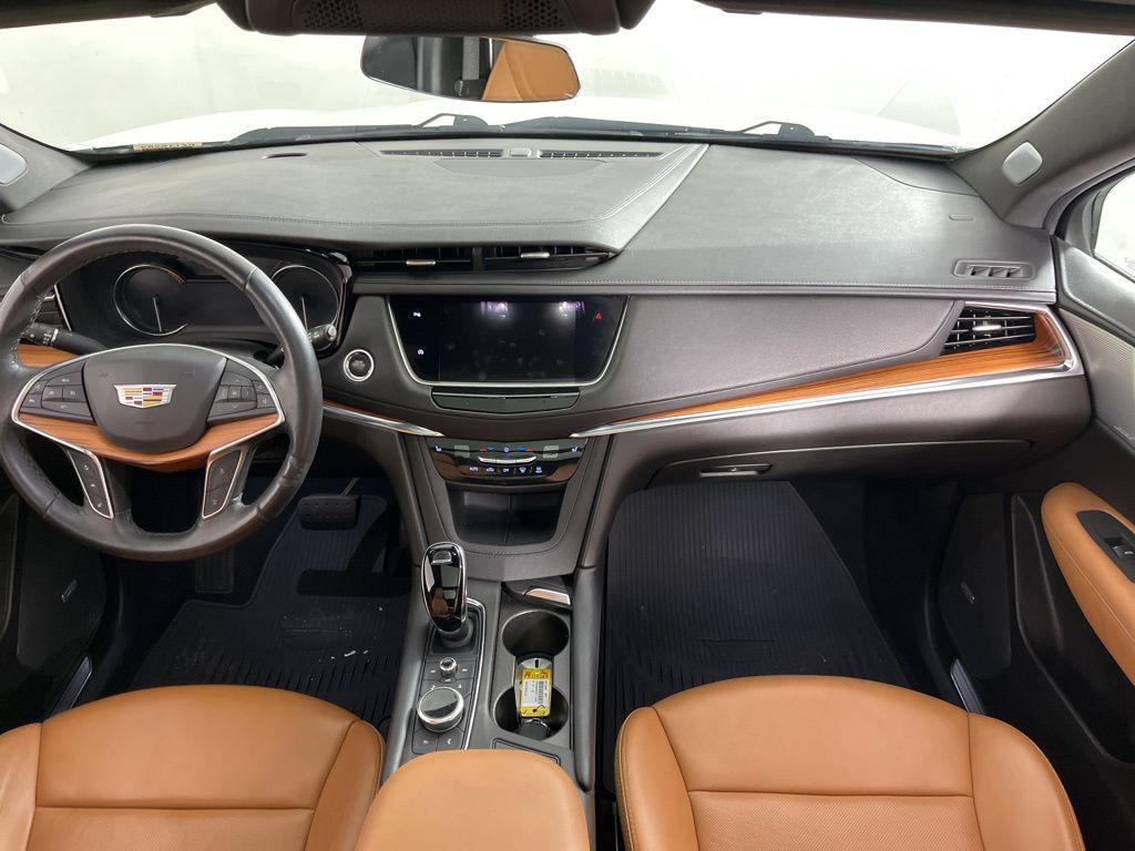 used 2023 Cadillac XT5 car, priced at $31,620