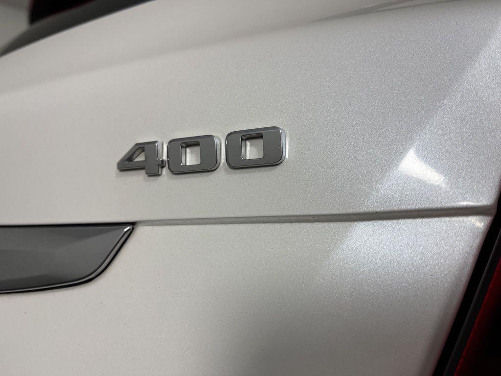 used 2023 Cadillac XT5 car, priced at $31,620