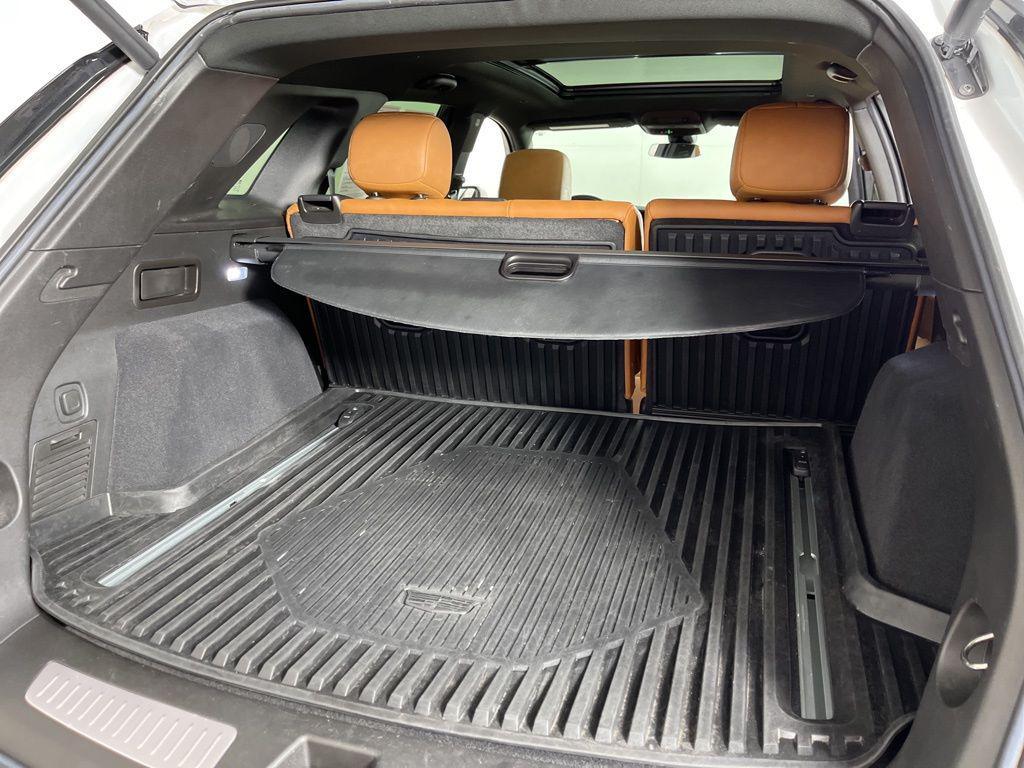 used 2023 Cadillac XT5 car, priced at $31,620