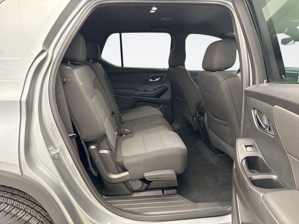 used 2023 Chevrolet Traverse car, priced at $31,620