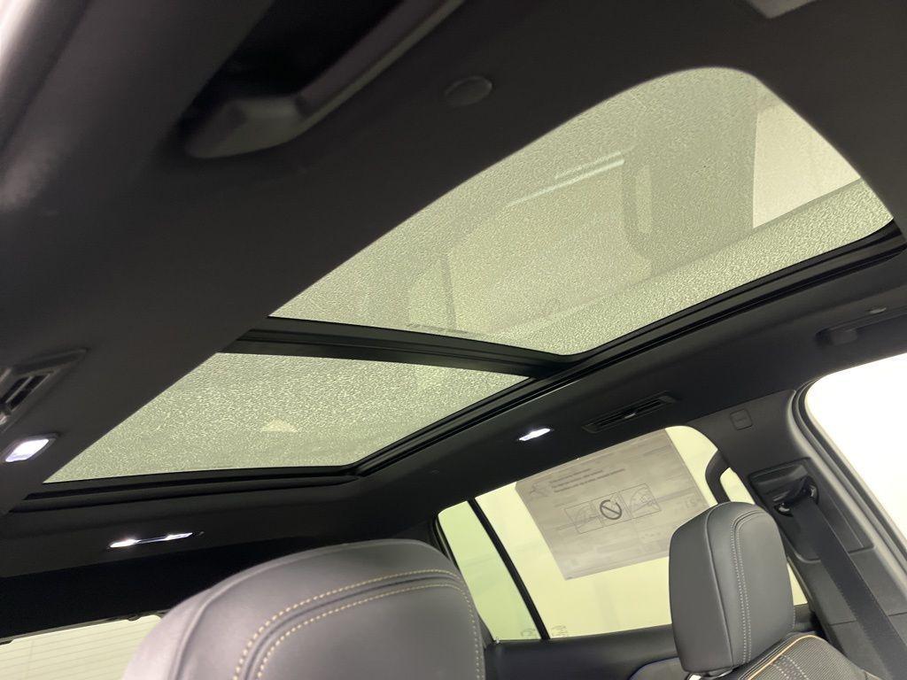 new 2026 Chevrolet Traverse car, priced at $61,020