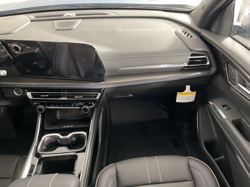 new 2026 Chevrolet Traverse car, priced at $61,020