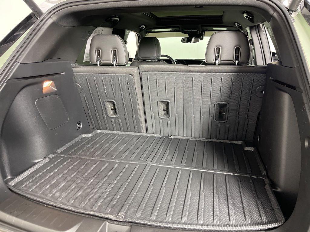 used 2025 Chevrolet TrailBlazer car, priced at $28,389