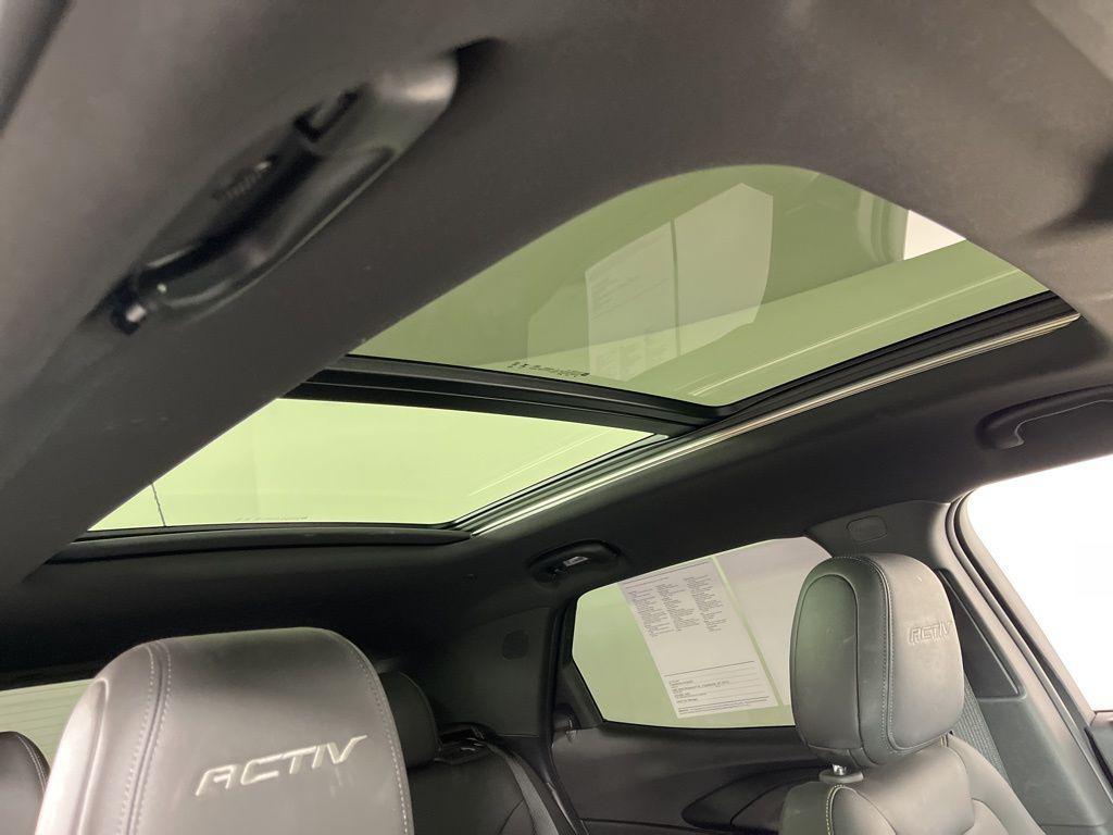 used 2025 Chevrolet TrailBlazer car, priced at $28,389