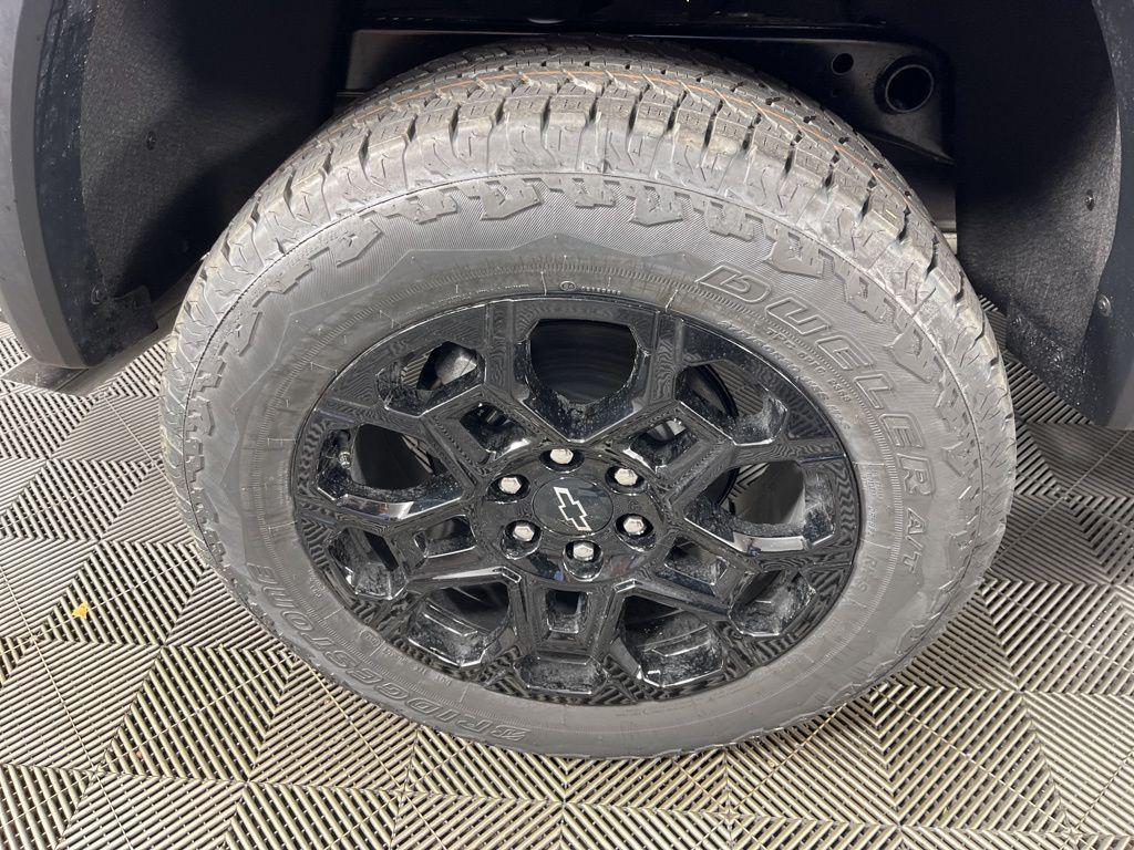 new 2026 Chevrolet Colorado car, priced at $48,635