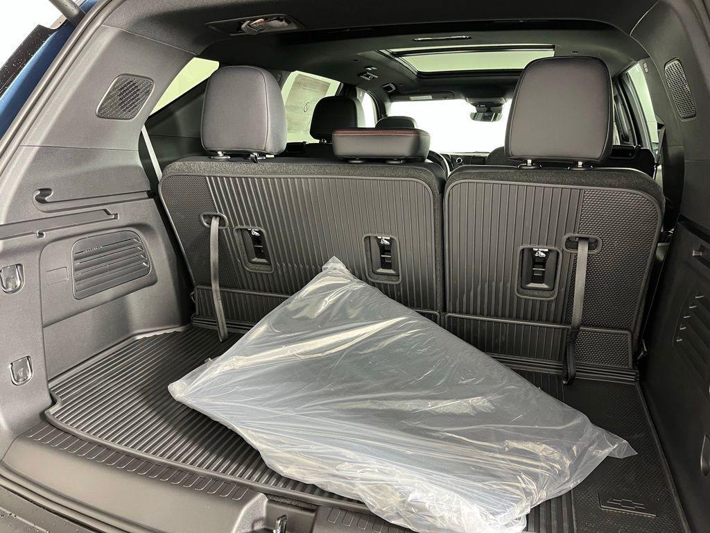 new 2026 Chevrolet Traverse car, priced at $57,980