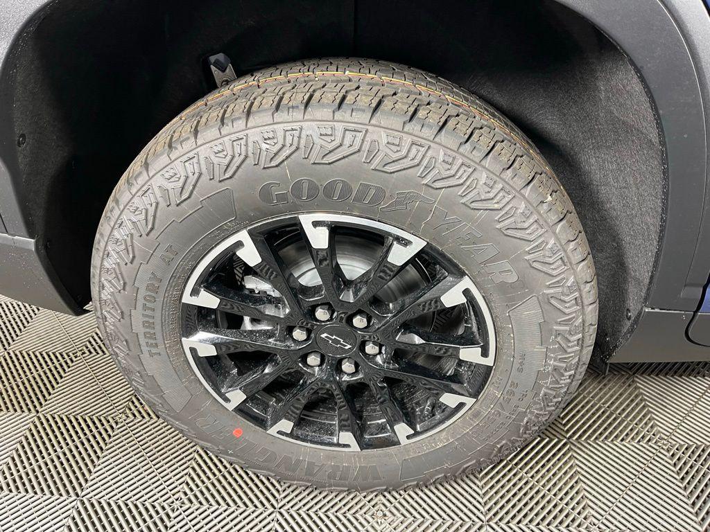 new 2026 Chevrolet Traverse car, priced at $57,980